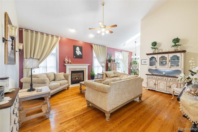 135 Great Pines Drive, Oxford, MI 48371