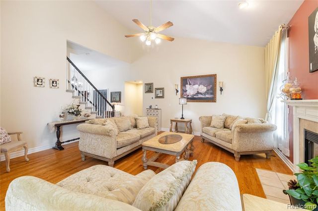 135 Great Pines Drive, Oxford, MI 48371