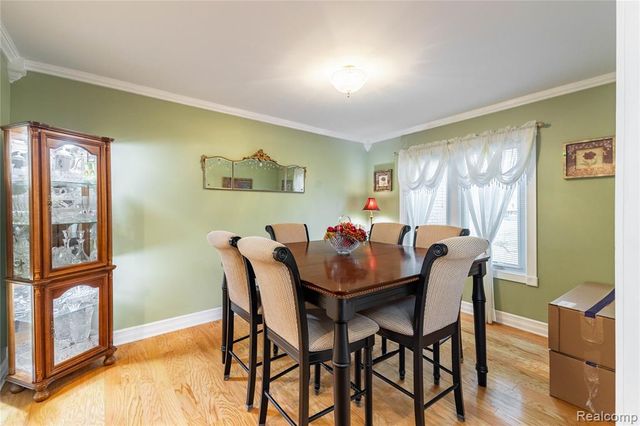 135 Great Pines Drive, Oxford, MI 48371