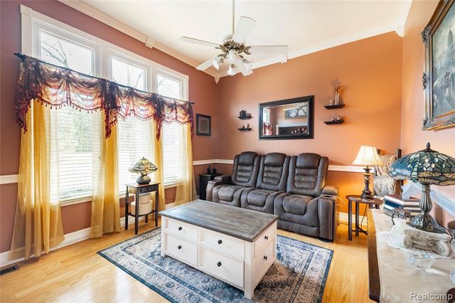 135 Great Pines Drive, Oxford, MI 48371