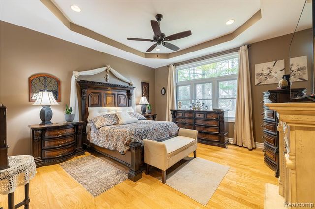 135 Great Pines Drive, Oxford, MI 48371