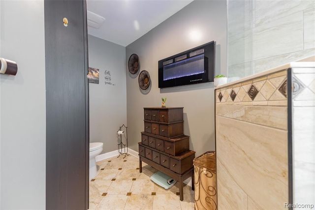 135 Great Pines Drive, Oxford, MI 48371