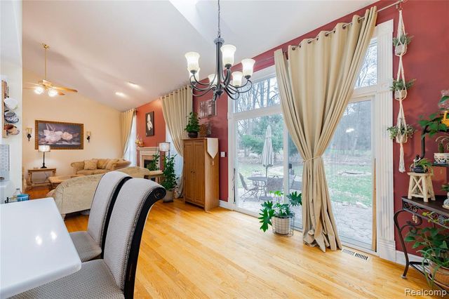 135 Great Pines Drive, Oxford, MI 48371