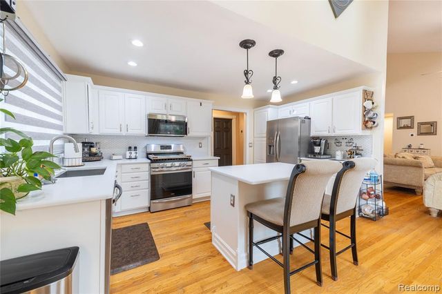 135 Great Pines Drive, Oxford, MI 48371