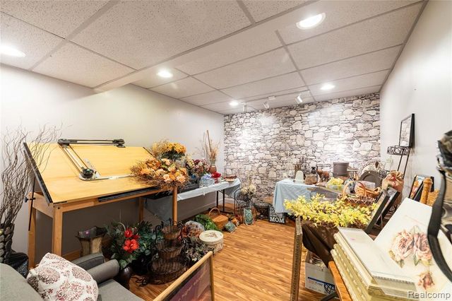 135 Great Pines Drive, Oxford, MI 48371