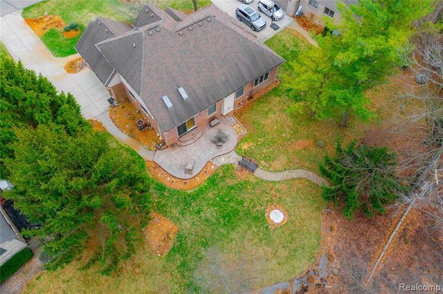 135 Great Pines Drive, Oxford, MI 48371