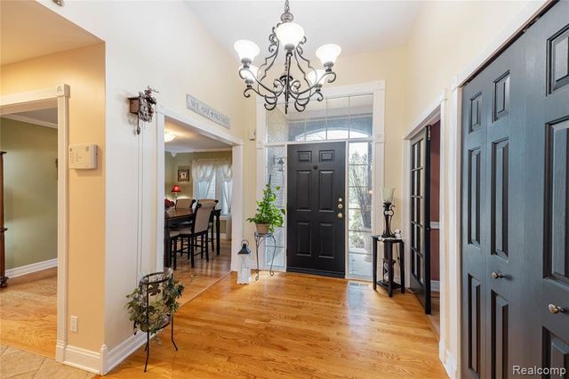 135 Great Pines Drive, Oxford, MI 48371