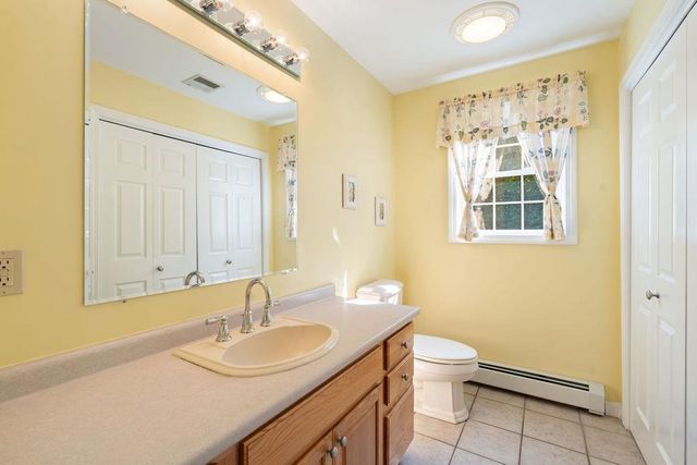 39 Stone Farm Road, Barrington, NH 03825