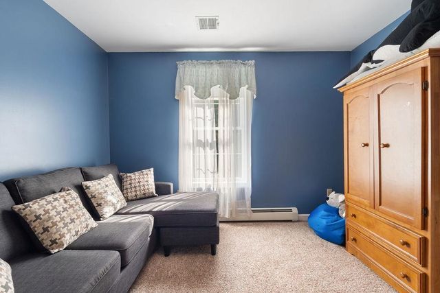 39 Stone Farm Road, Barrington, NH 03825