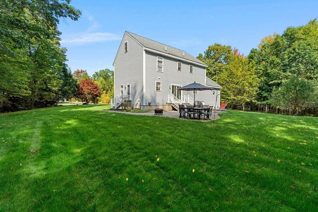 39 Stone Farm Road, Barrington, NH 03825