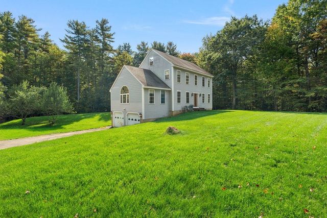 39 Stone Farm Road, Barrington, NH 03825