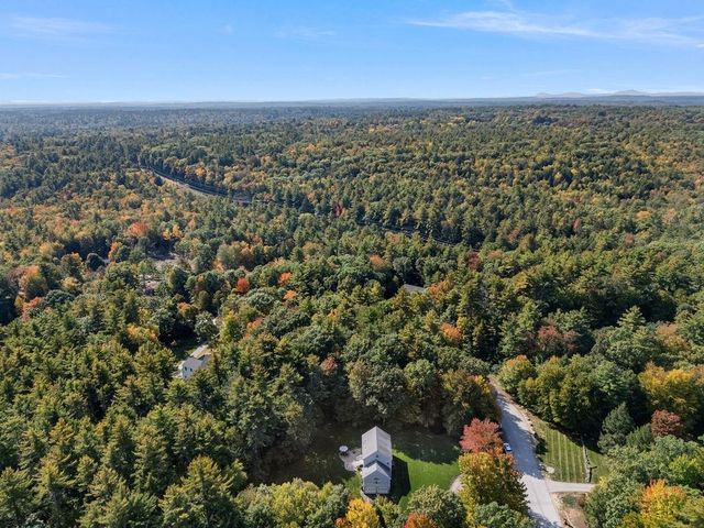 39 Stone Farm Road, Barrington, NH 03825