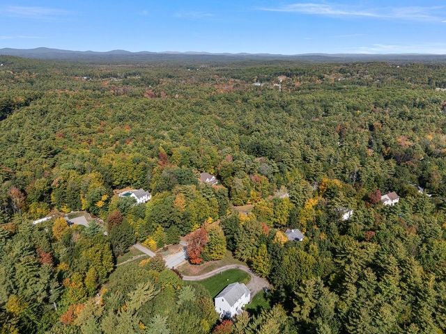 39 Stone Farm Road, Barrington, NH 03825