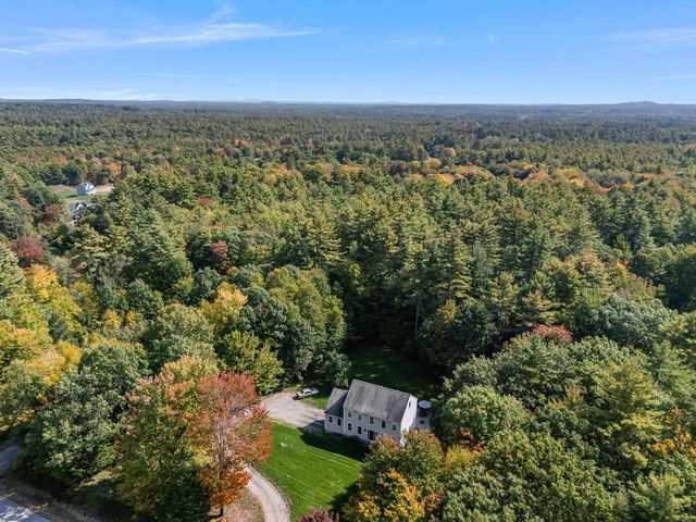 39 Stone Farm Road, Barrington, NH 03825