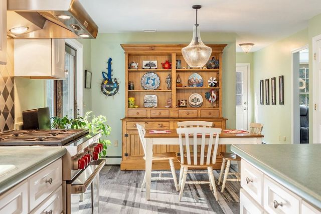 39 Stone Farm Road, Barrington, NH 03825