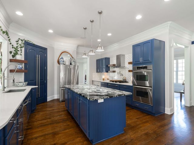 1060 Natchez Valley Ln, Franklin, TN 37064