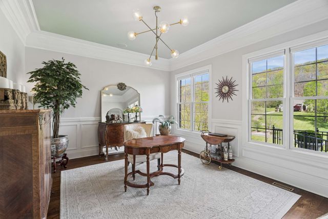 1060 Natchez Valley Ln, Franklin, TN 37064
