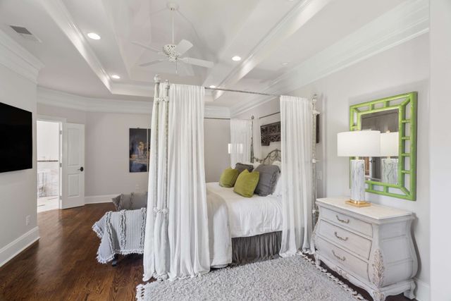 1060 Natchez Valley Ln, Franklin, TN 37064