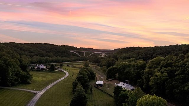 1060 Natchez Valley Ln, Franklin, TN 37064