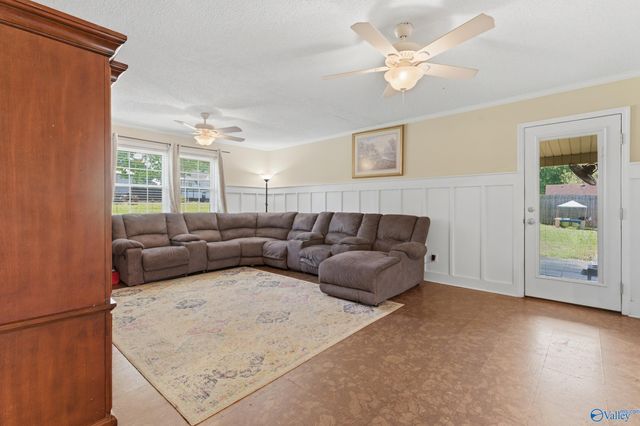 2679 Old Big Cove Road, Owens Cross Roads, AL 35763