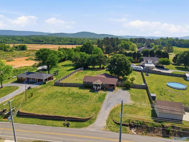 2679 Old Big Cove Road, Owens Cross Roads, AL 35763