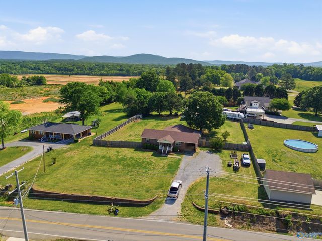 2679 Old Big Cove Road, Owens Cross Roads, AL 35763