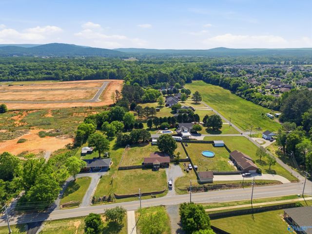 2679 Old Big Cove Road, Owens Cross Roads, AL 35763