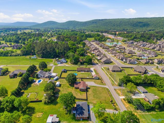 2679 Old Big Cove Road, Owens Cross Roads, AL 35763