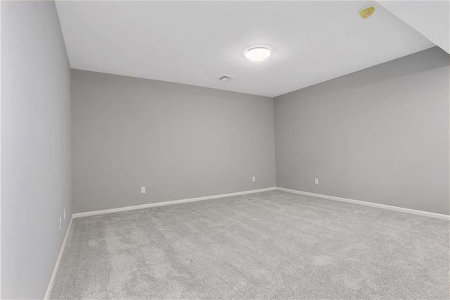 11460 N Auburndale Circle, Kansas City, MO 64157