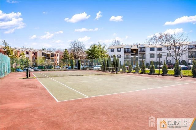 400 Lancaster Court, Piscataway, NJ 08854