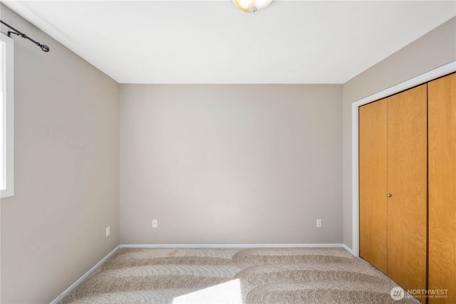 27728 SE 268th St, Ravensdale, WA 98051