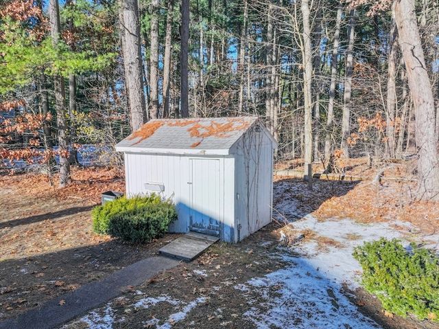 40 Maureen Drive, Tewksbury, MA 01876