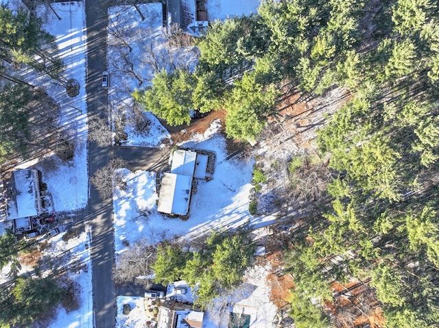 40 Maureen Drive, Tewksbury, MA 01876