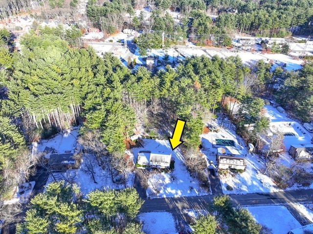 40 Maureen Drive, Tewksbury, MA 01876