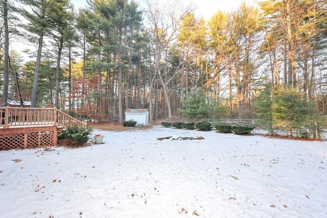 40 Maureen Drive, Tewksbury, MA 01876