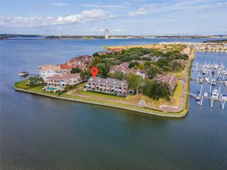 2037 Enterprise Avenue, League City, TX 77573