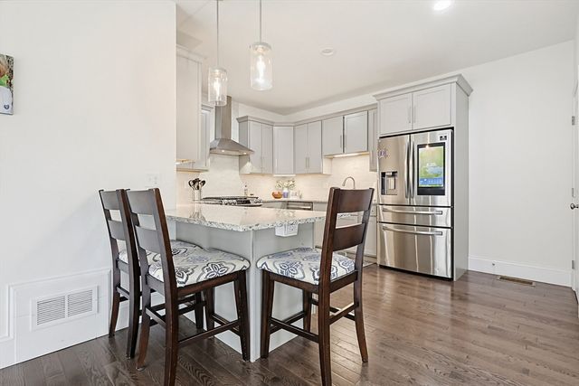 27 Cleary Cir 27, Norfolk, MA 02056