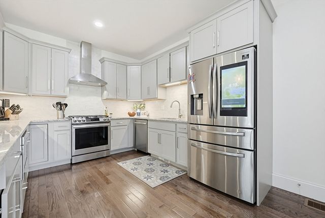 27 Cleary Cir 27, Norfolk, MA 02056
