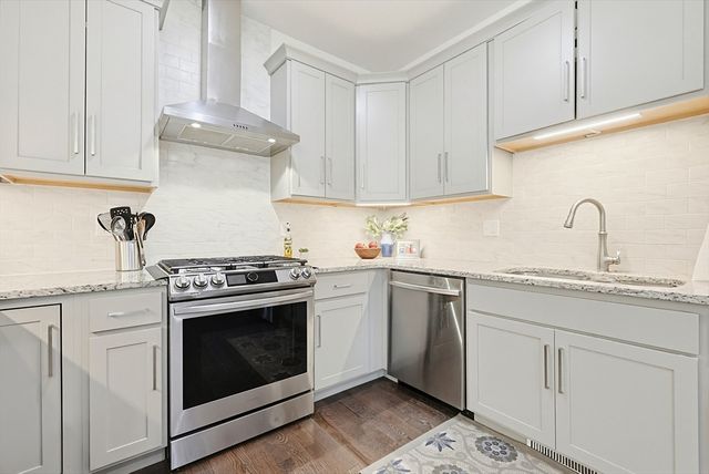 27 Cleary Cir 27, Norfolk, MA 02056
