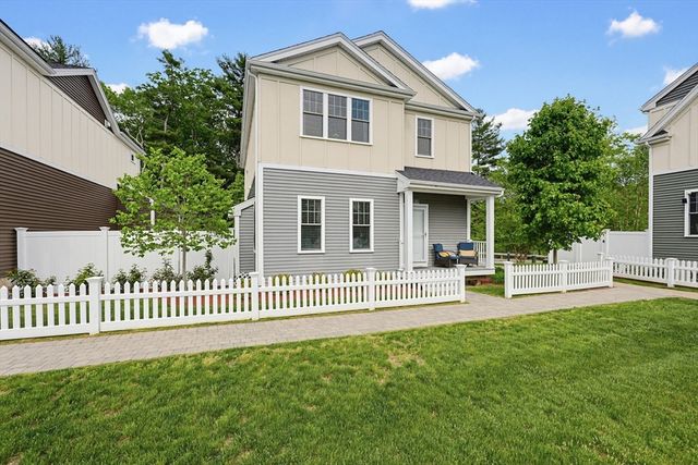 27 Cleary Cir 27, Norfolk, MA 02056