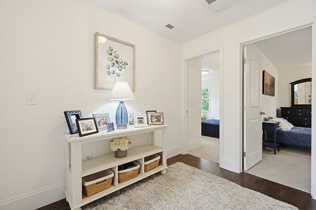 27 Cleary Cir 27, Norfolk, MA 02056