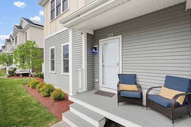 27 Cleary Cir 27, Norfolk, MA 02056