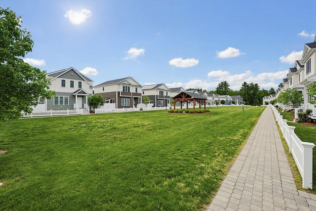 27 Cleary Cir 27, Norfolk, MA 02056