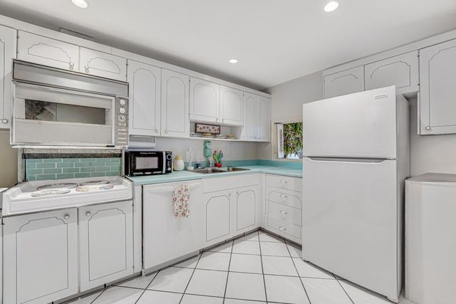 3475 S Ocean Boulevard 2130, Palm Beach, FL 33480