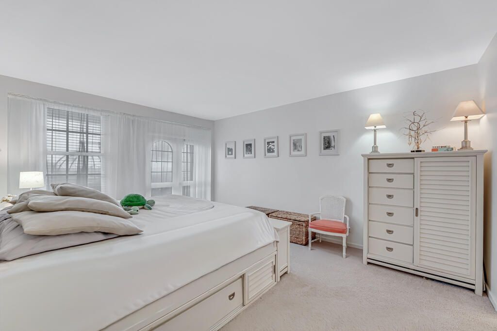 Image 20 of property listing at 3475 S Ocean Boulevard 2130, Palm Beach, FL 33480