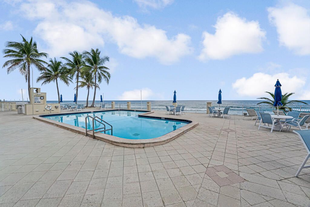 Image 29 of property listing at 3475 S Ocean Boulevard 2130, Palm Beach, FL 33480
