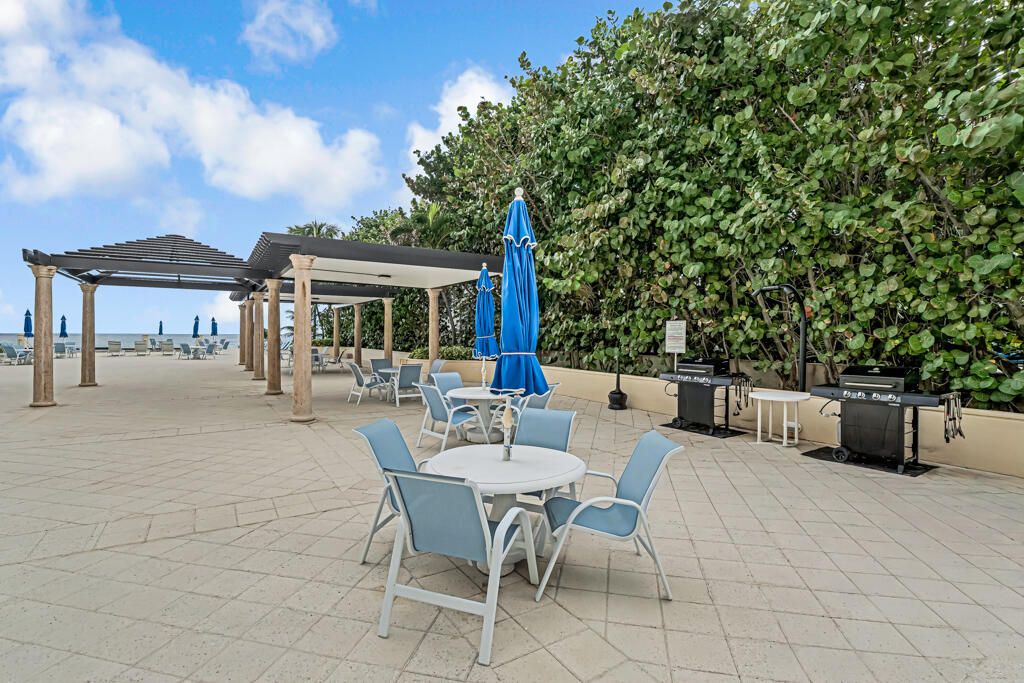 Image 33 of property listing at 3475 S Ocean Boulevard 2130, Palm Beach, FL 33480