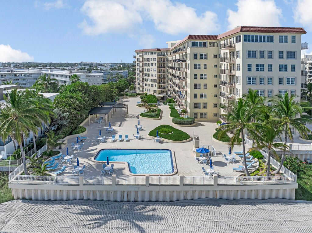 Image 53 of property listing at 3475 S Ocean Boulevard 2130, Palm Beach, FL 33480