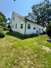 11 Bliss Street, East Hartford, CT 06108