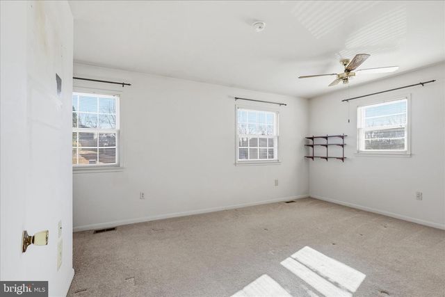 13010 KERRYDALE RD, Woodbridge, VA 22193